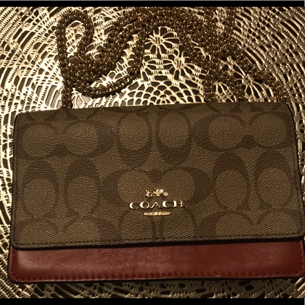 Authentic COACH crossbody/belt bag.